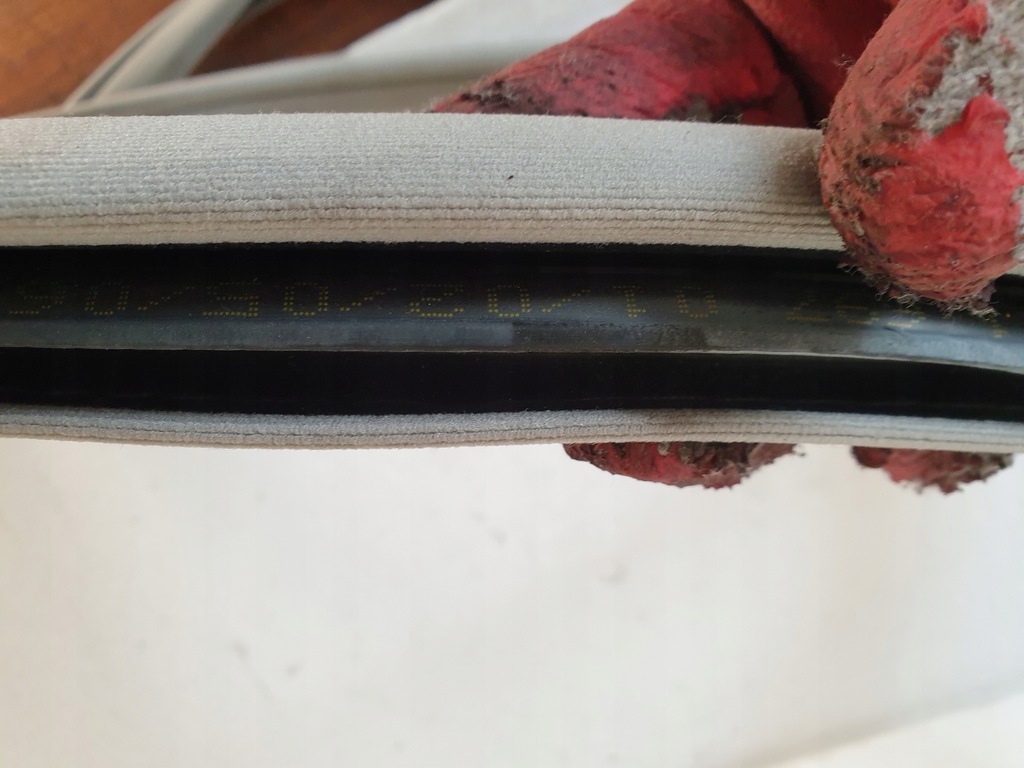 фото №7, Прокладка двері правий задня mercedes w211 kombi