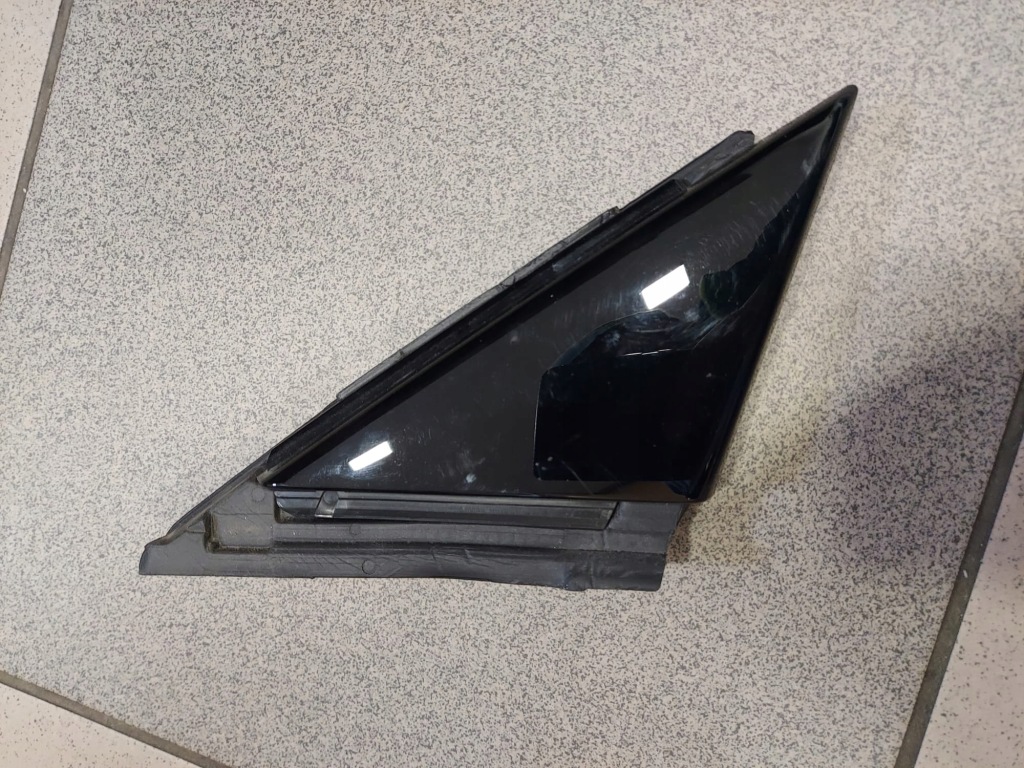 фото №1, Захист двері трикутник audi a8 d5 4n 4n0837637a