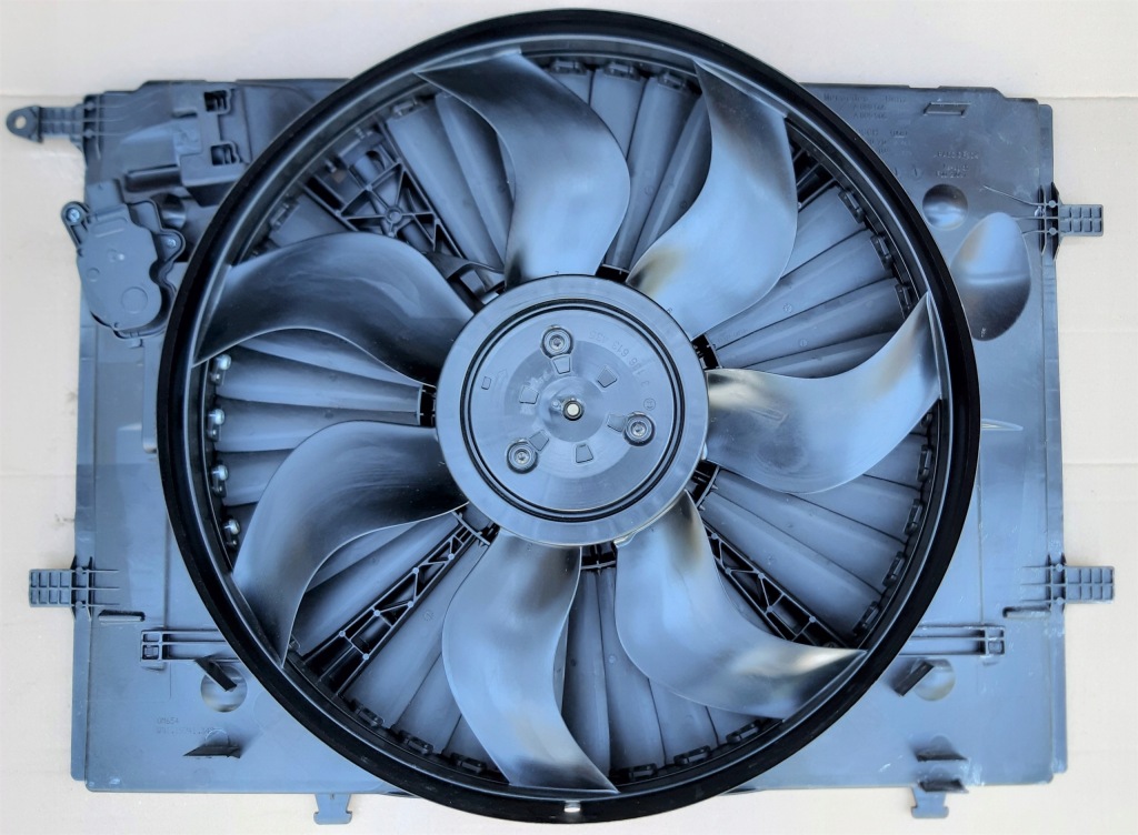 фото №1, Mercedes w205 glc w253 x253 вентилятор