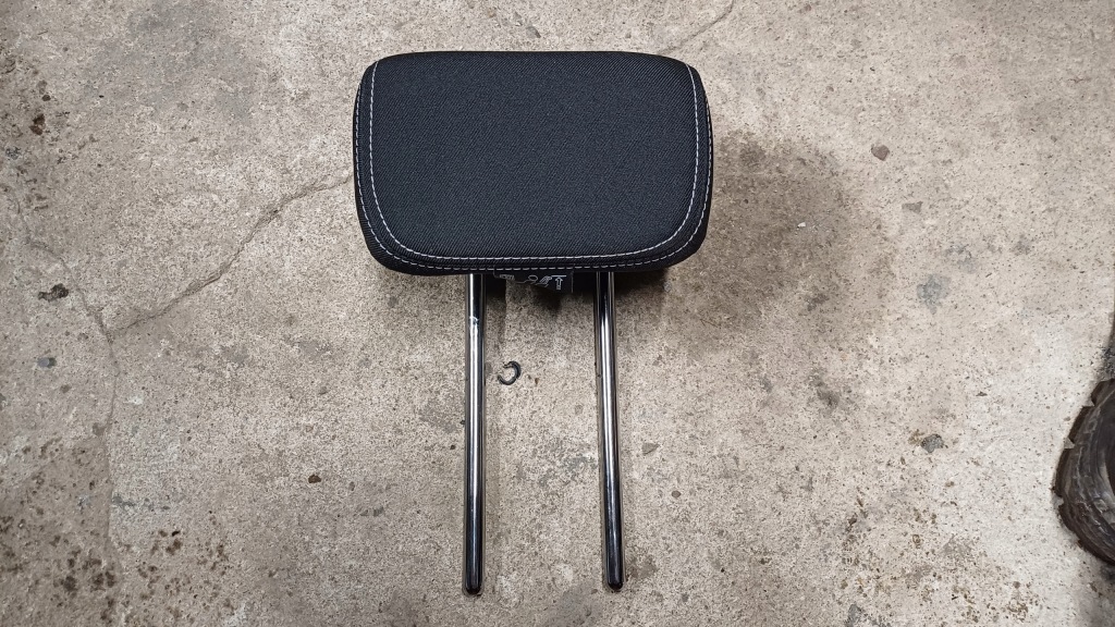 фото №1, Ford puma mk2 подголовник задняя задний средний