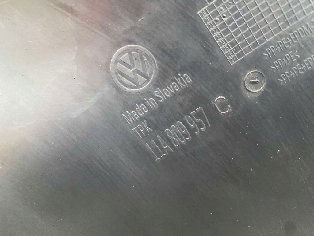 Volkswagen id4 подкрылок перед левая правое 11a809957c 11a809958c Киев