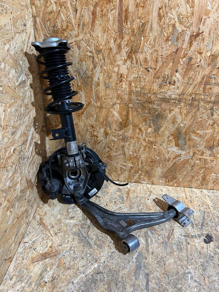 фото №10, Комплектная поворотный кулак правая + амортизатор + рычаг mercedes cla w118 20km