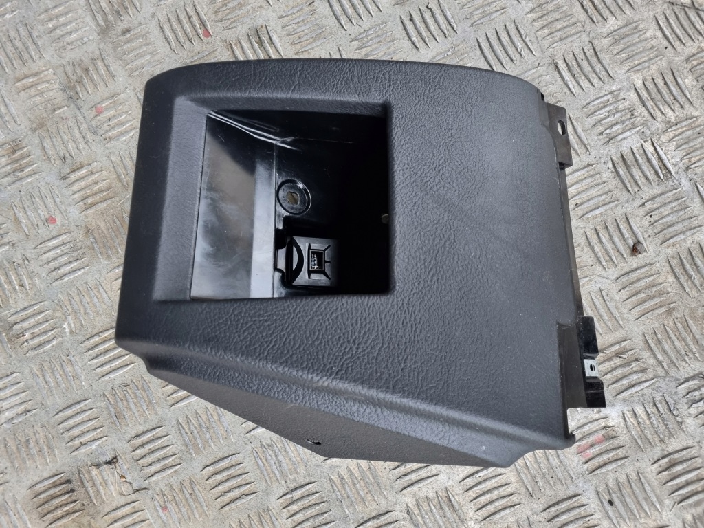 Купить Bmw e39 бардачок консоли 8268525