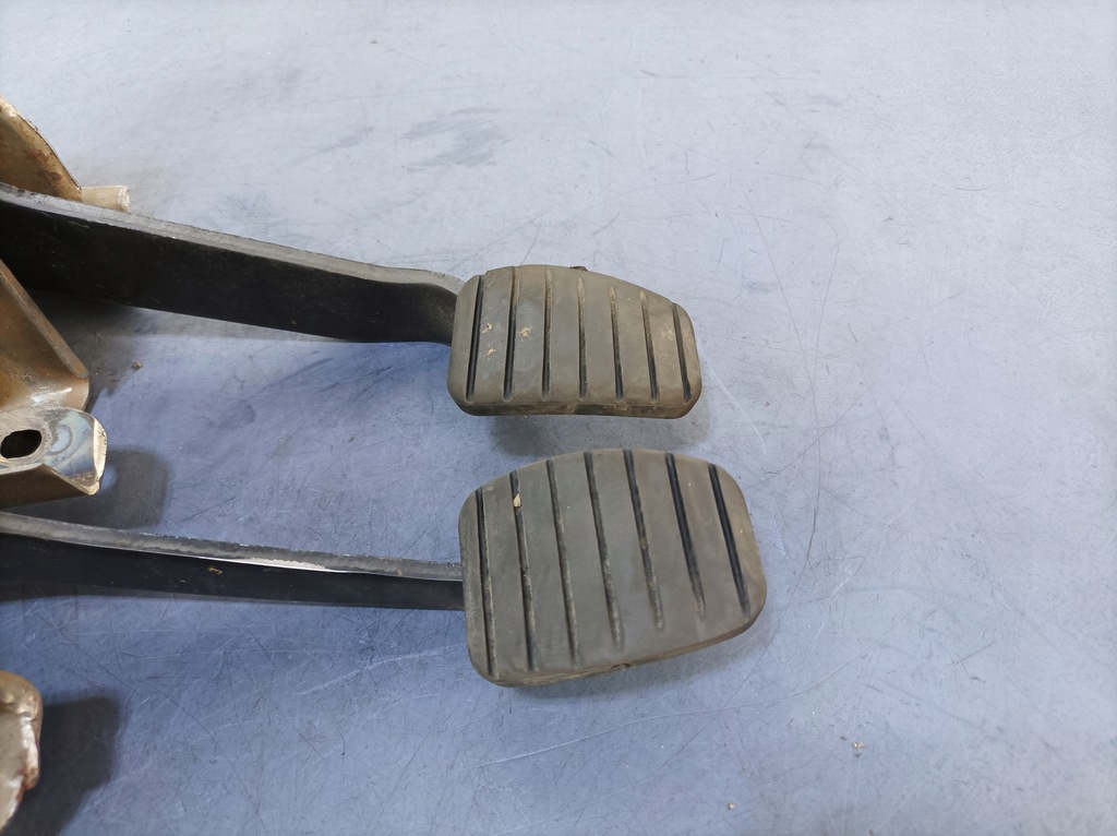 фото №4, Dacia lodgy педали педаль газа kpl 465031703r