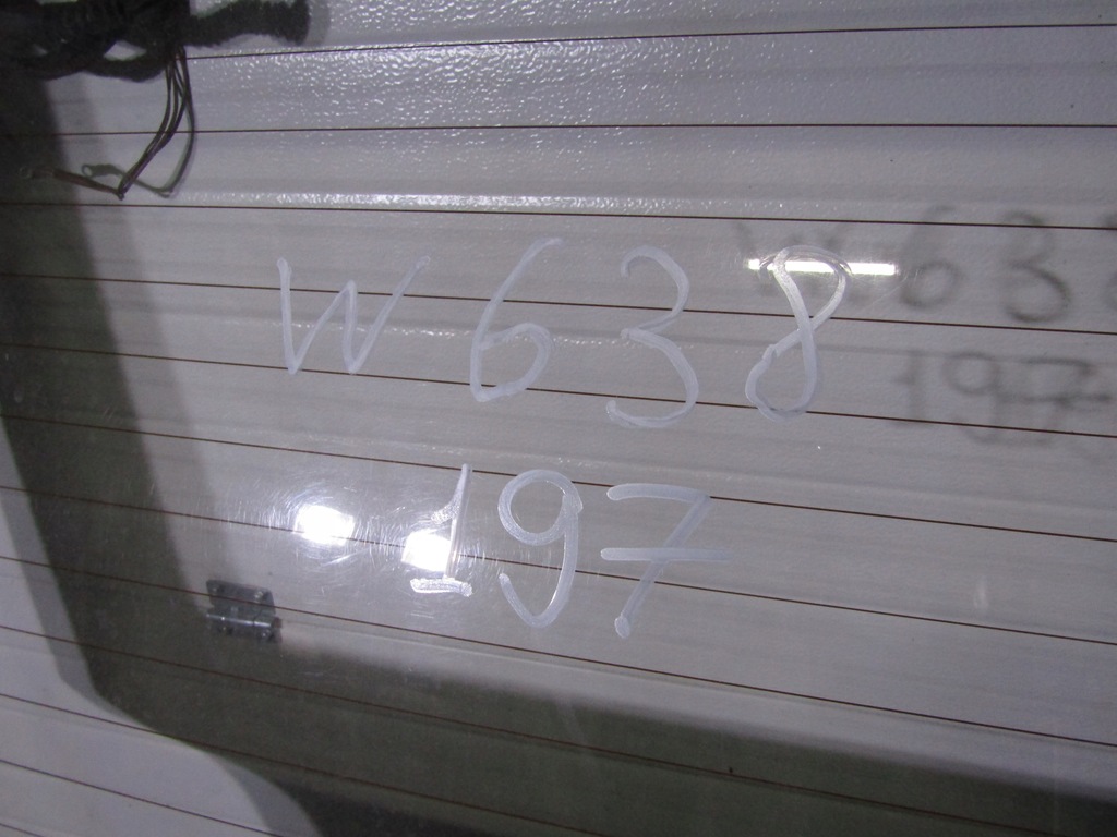 фото №6, Крышка багажника багажника задняя задняя mercedes w638 цвет 197