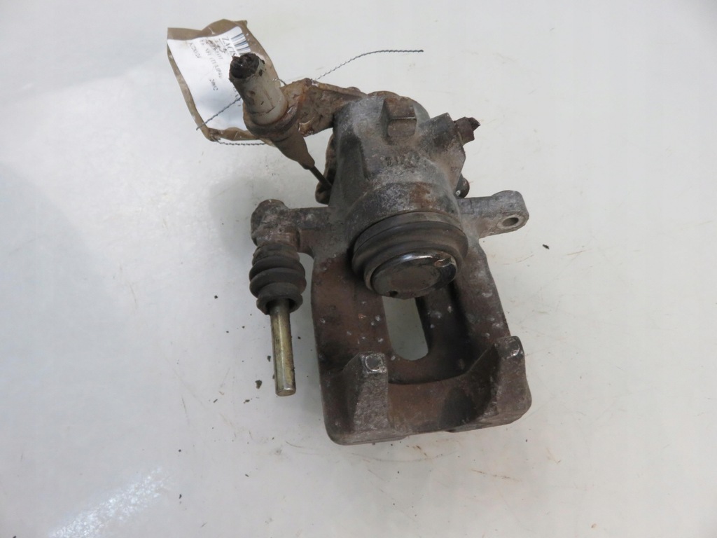 фото №6, Супорт лівий задня peugeot 307