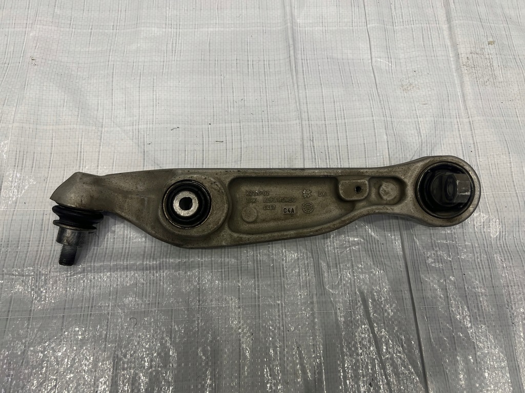 фото №1, Alfa romeo stelvio qv lift рычаг передний правый