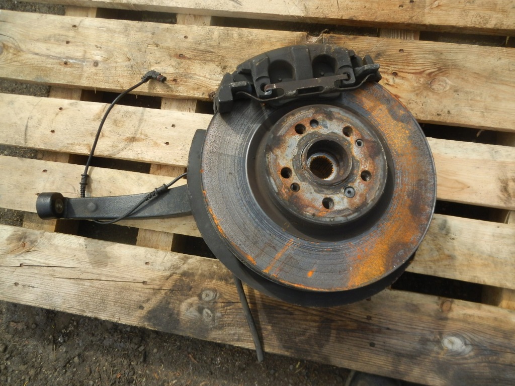 Поворотний кулак ліва перед mercedes ml w164 164 3.0cdi в Україні