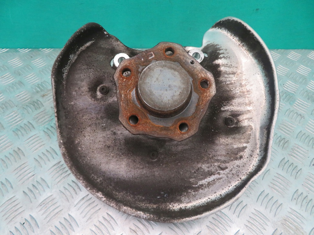 фото №1, Поворотний кулак ступиця лівий задня audi a5 8w 19r