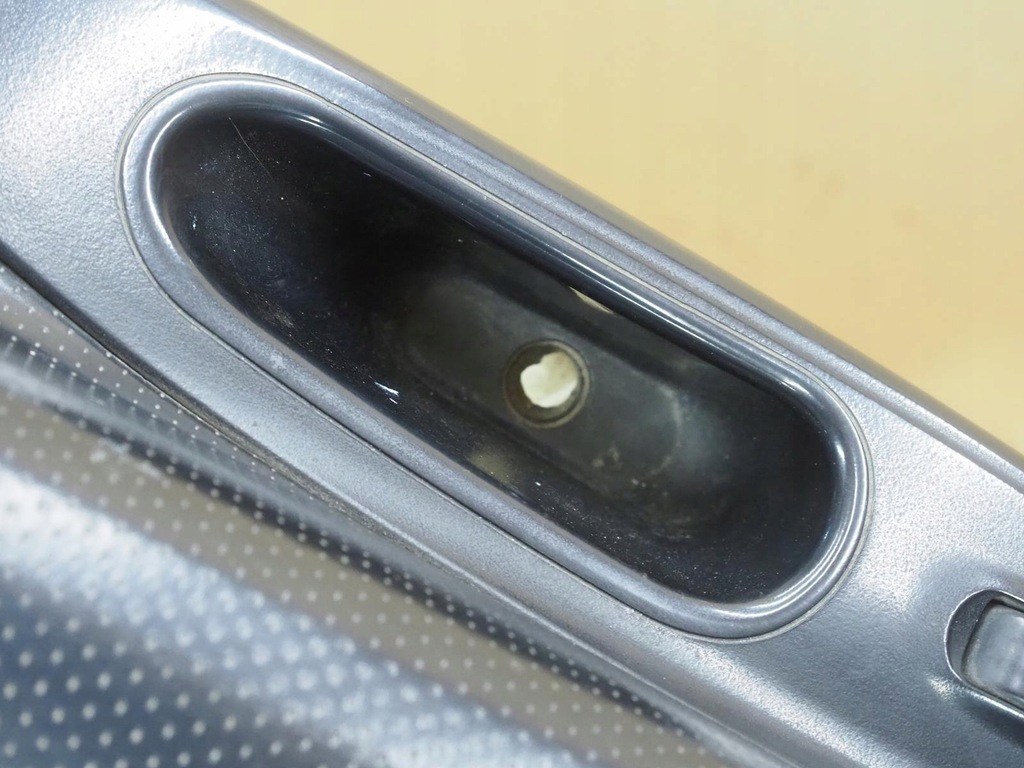 фото №10, Hyundai h1 h200 97- оббивка права обшивка двері перед