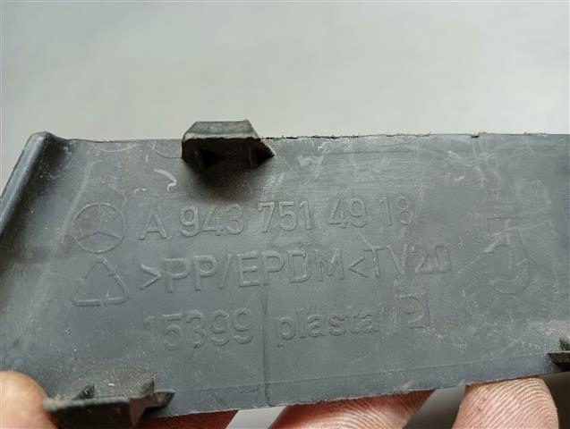 M2 решётка бампера правая mercedes a9437514918 Киев