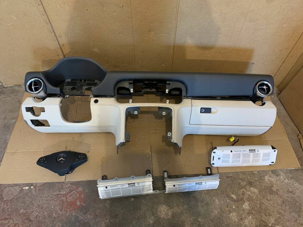 фото №1, Mercedes sls w197 приборная панель консоль приборная панель подушка безопасности подушки безопасности