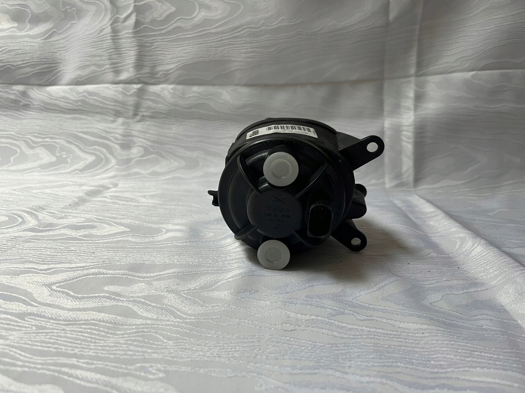 фото №7, Лампа права протитуманна протитуманна фара audi s3 99-03 оригінал valeo 8l9941700