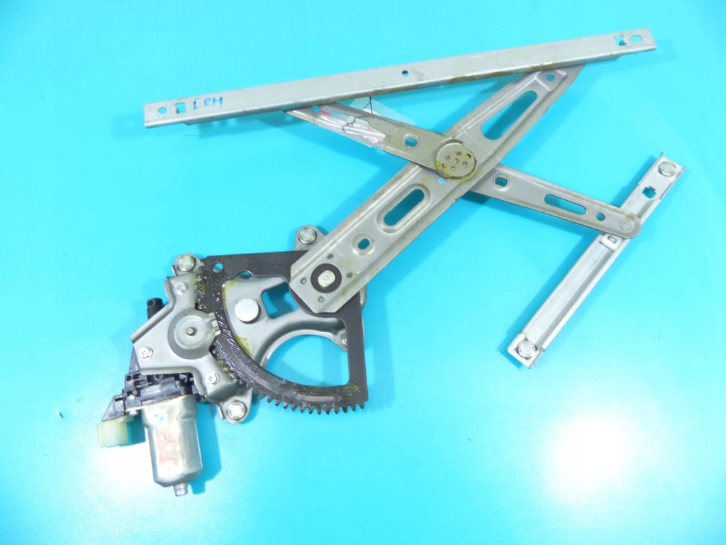 фото №1, Подъемник перед правый hyundai i20 i 08- 3d