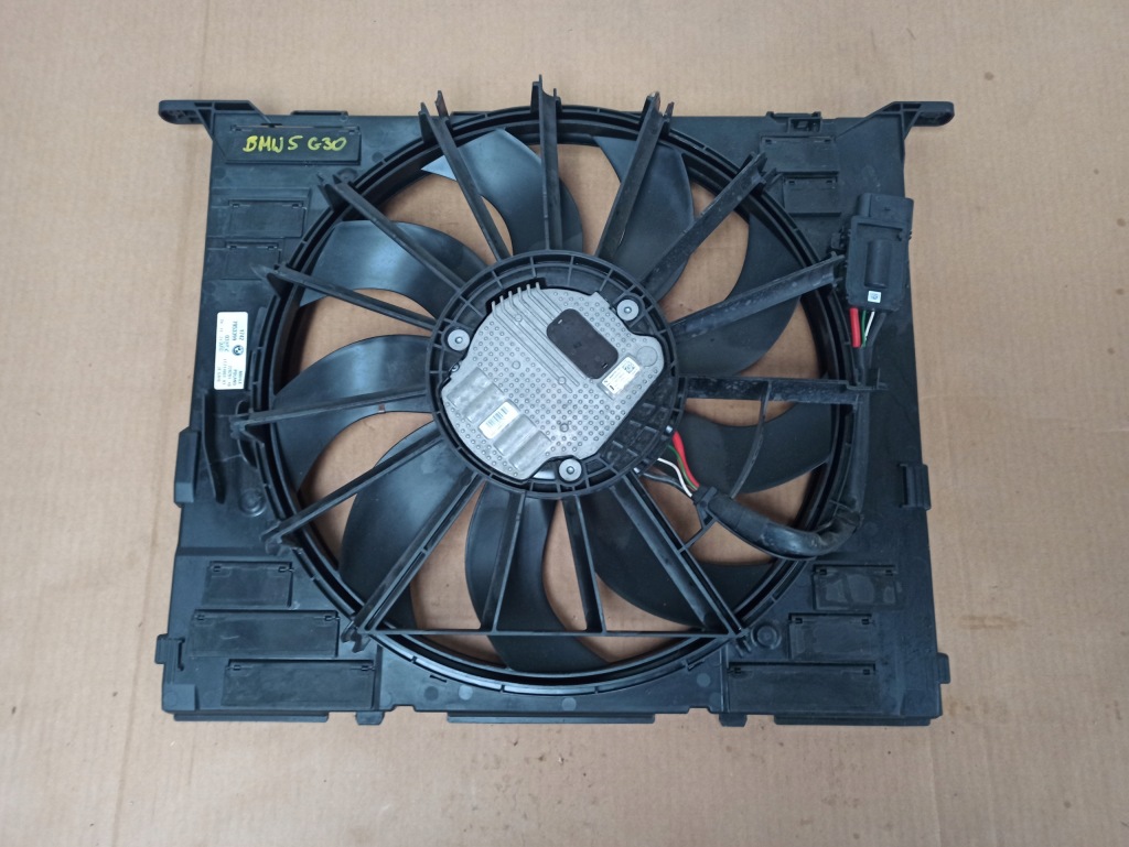 Купить Bmw g11 g12 g30 g32 вентилятор радиатора 8686161 7953399