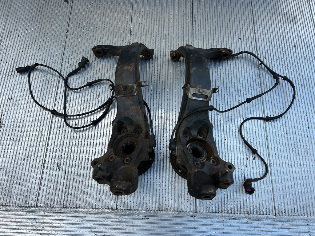 фото №11, Ступиця поворотний кулак перед audi a8 d2 3.3 tdi комплект