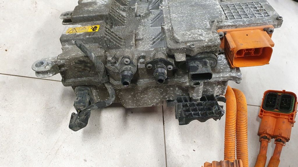 фото №3, Конвертер модуль зарядное устройство bmw i3 01