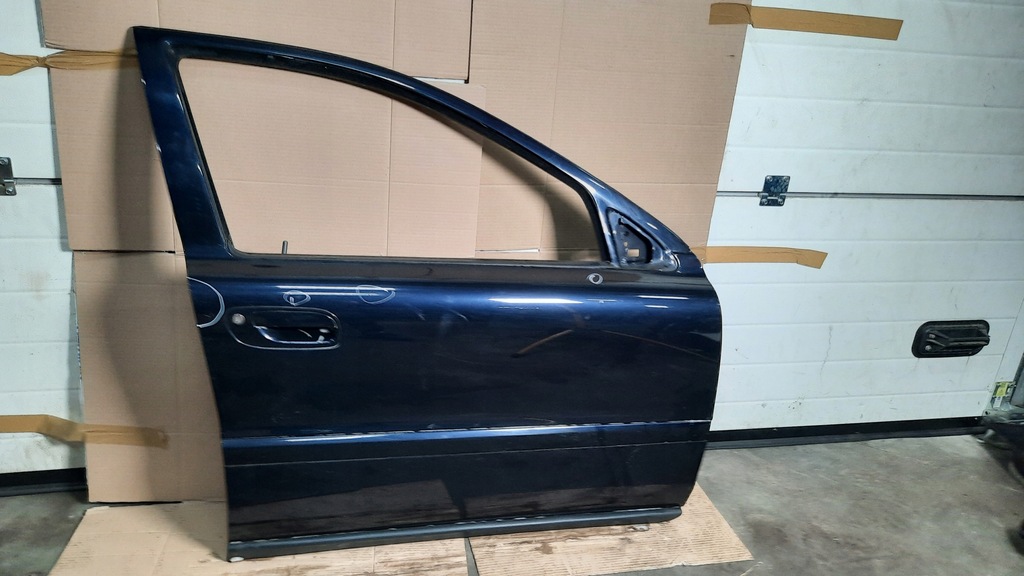 фото №1, Дверь перед правое volvo s60 v70 ii 00-04r