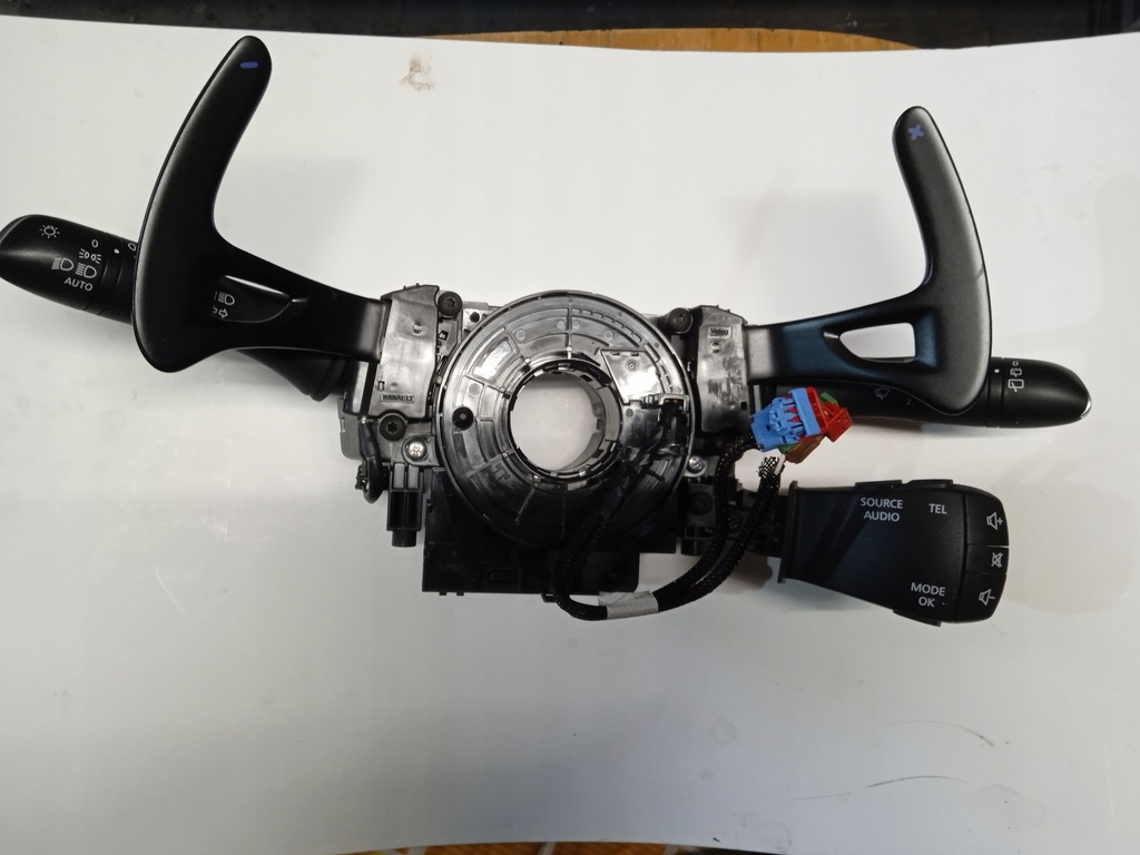 фото №1, Renault megane iv gt переключатель комбинированный лепестки переключения