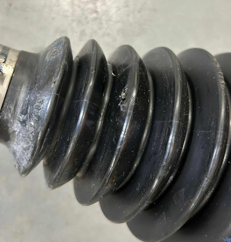 фото №9, Приводной вал передняя левая audi 85e407271a