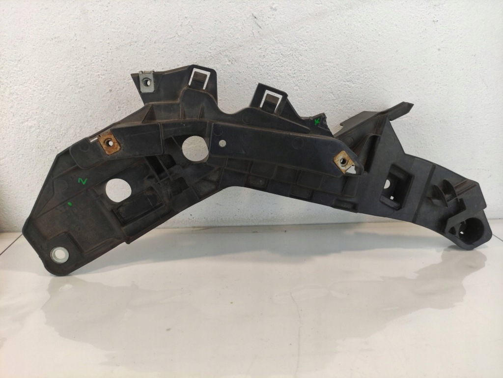 Fiat ducato направляющая кронштейн лампы правый перед 1375162080 Недорого