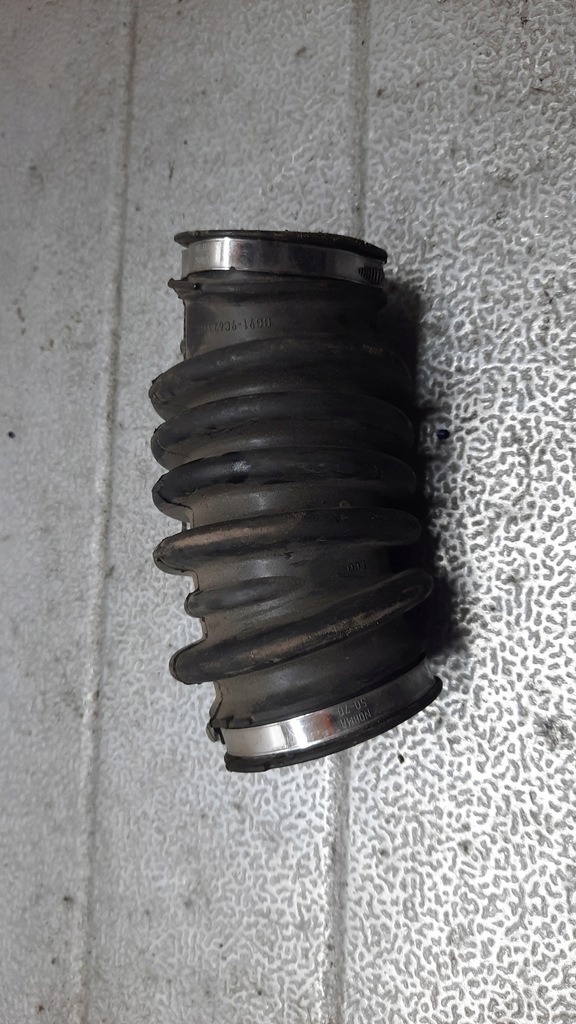 фото №1, Воздухозаборник воздуха volvo v60 1051668