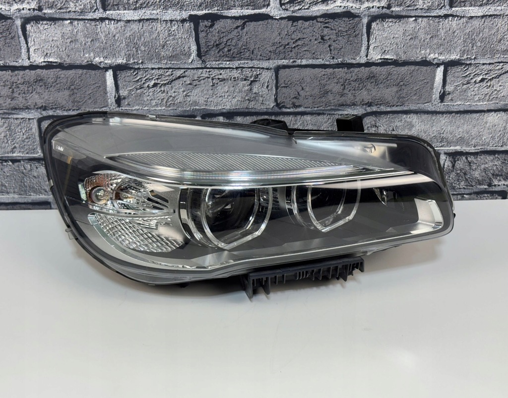 фото №1, Bmw f45 f46 ліва лампа перед led комплектна