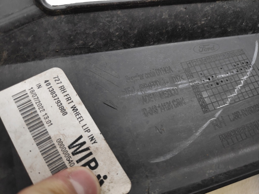 фото №16, Ford mustang mach-e молдинг накладка крыла правый перед lj8b-r16d238