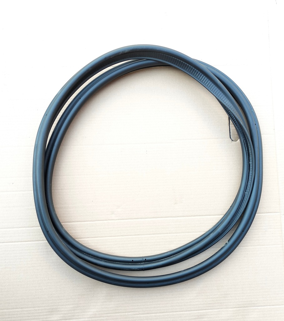 фото №1, Renault captur прокладка крышки багажника