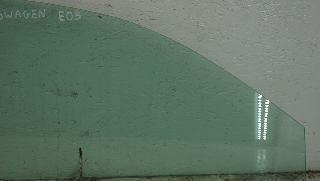 фото №4, Стекло дверь правый перед vw eos