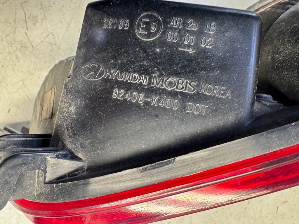 фото №9, Hyundai kona лампа правий задня w бампер 92406-k400