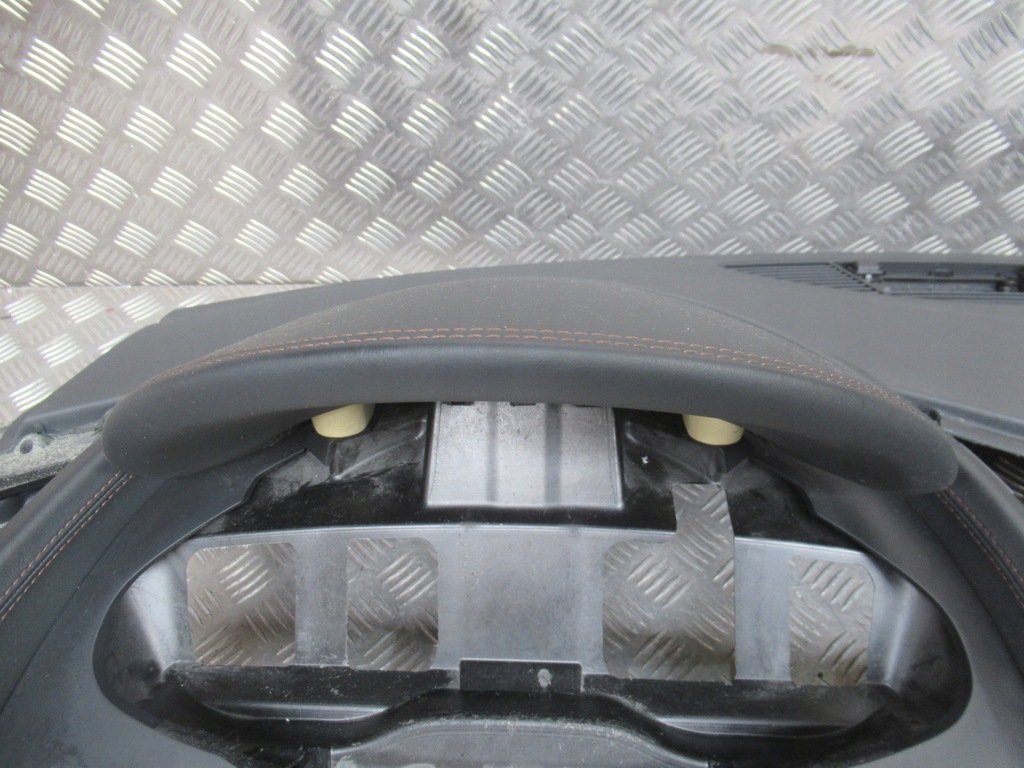 фото №9, Audi r8 панель приладів консоль подушка безпеки подушки безпеки ремені orginal