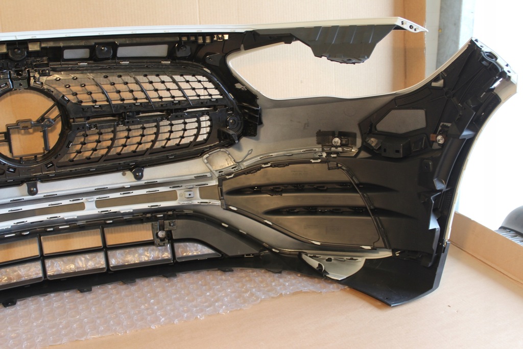 фото №10, Бампер перед решётка радиатора diament mercedes gla 247 h247 amg оригинальный номер a2478804606