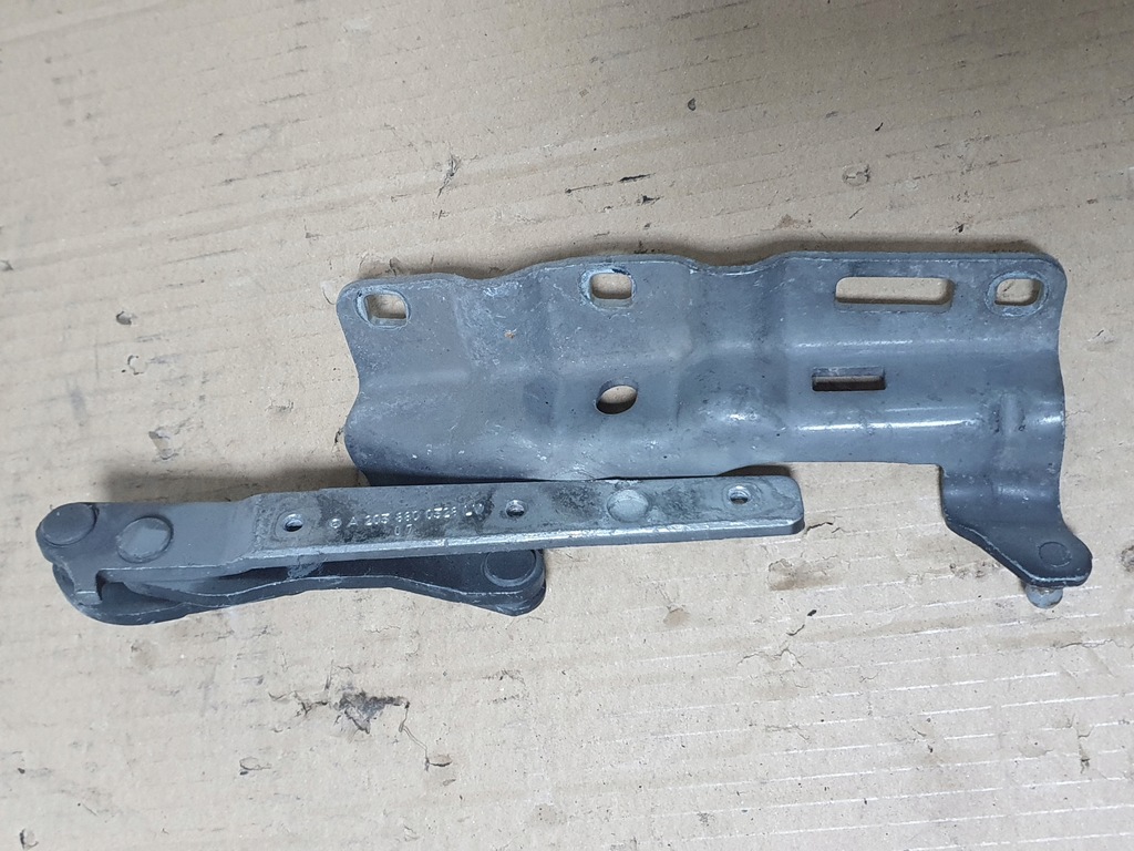 фото №1, Петля капот mercedes a2038800328