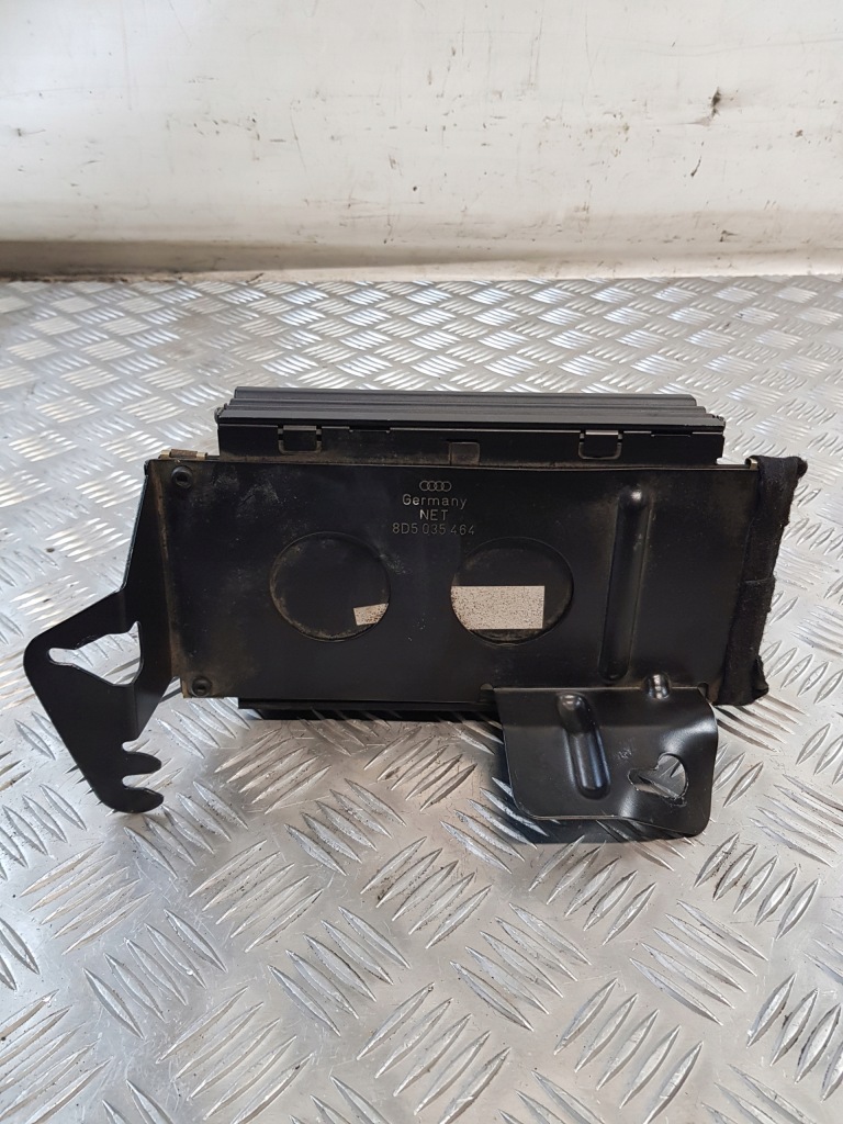 Усилитель радио bose 8d0035225 audi a4 b5 в Украине