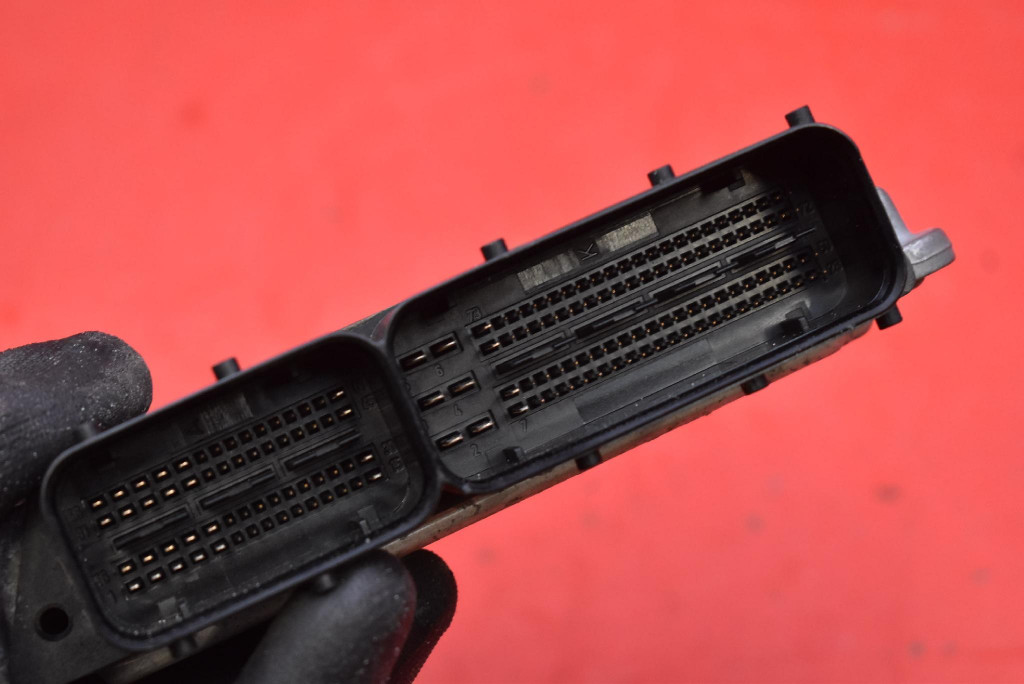 фото №8, Блок управления бортовой компьютер двигателя 06j906026 0261201537 vw passat cc 1.8 tsi 160 km