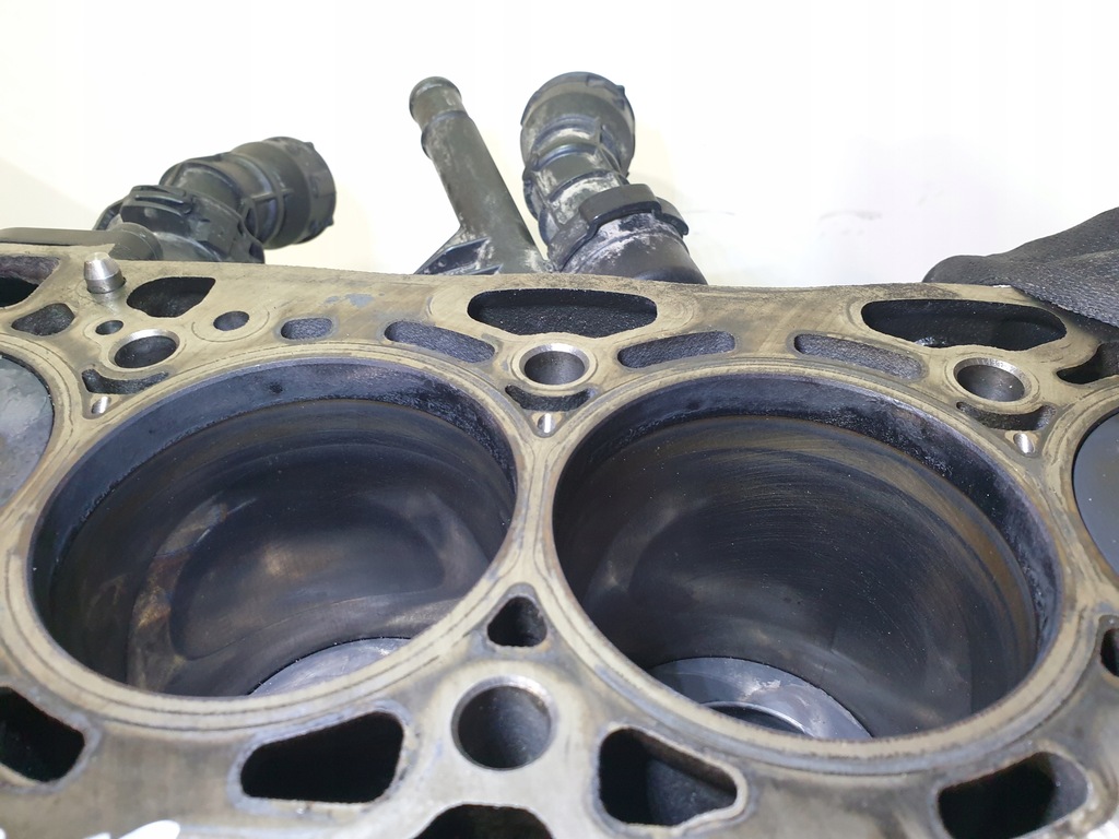 фото №9, Dół двигуна блок wał поршні 04l023c vw audi skoda 2.0 tdi dfs