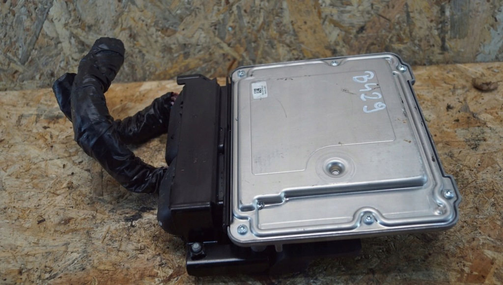 фото №5, Блок керування двигуна audi a4 b8 a5 8t 1.8 tfsi 8k1907115j