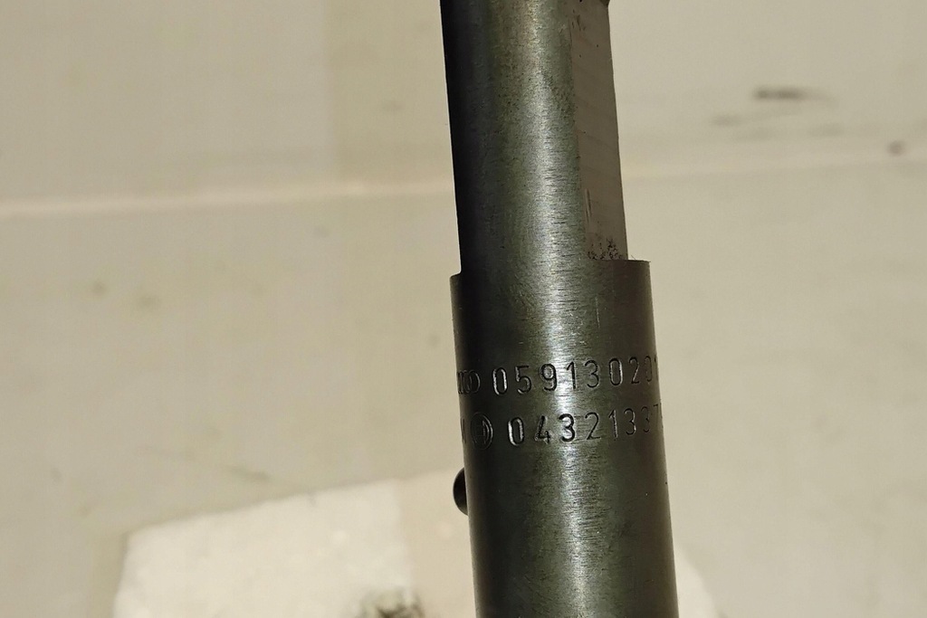 фото №1, Инжектор audi a6 4b2, c5 059130201f 2.5l дизель 2004