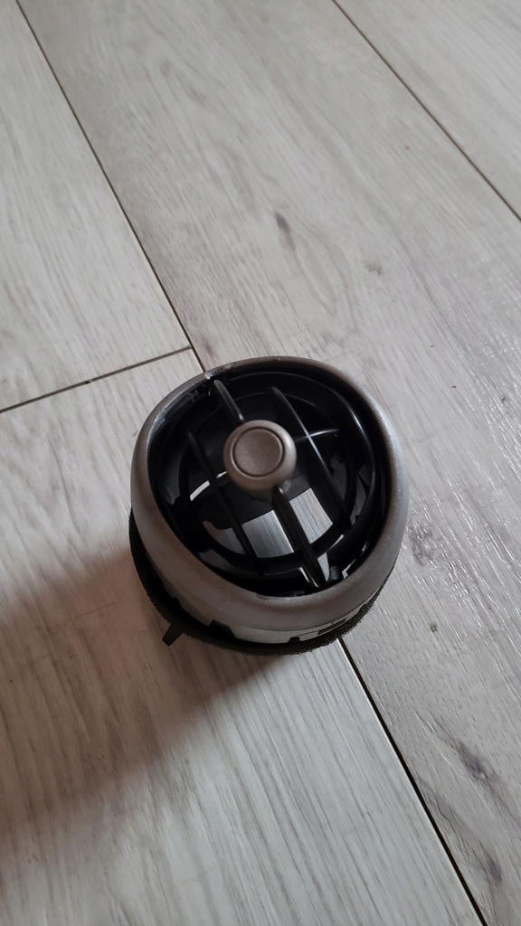 фото №5, Smart forfour решётка обдув боковая a4548300354