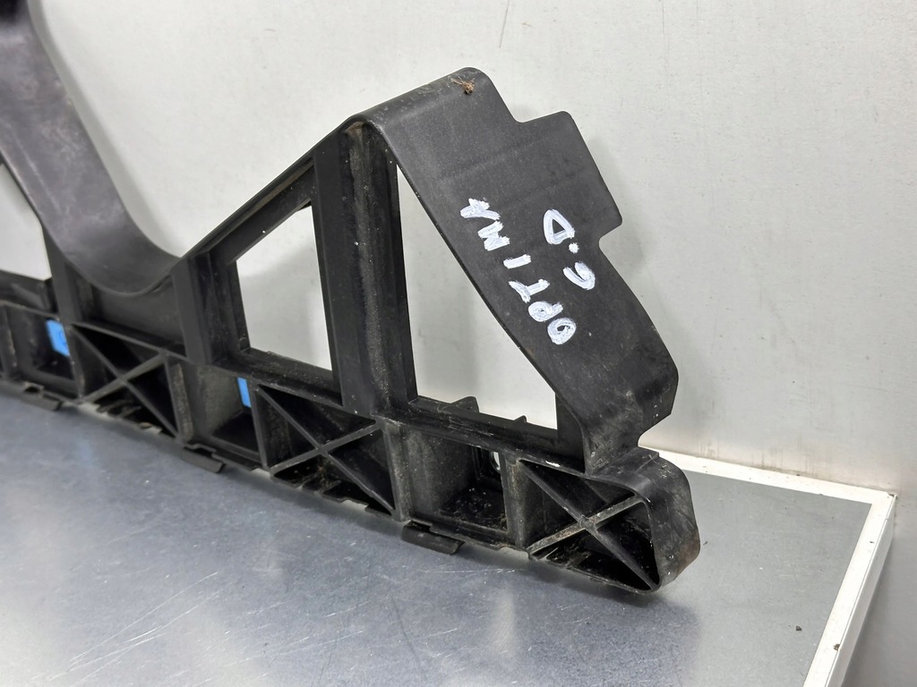 фото №6, Kia optima 2018 задняя сторона правая элементы крепёжные