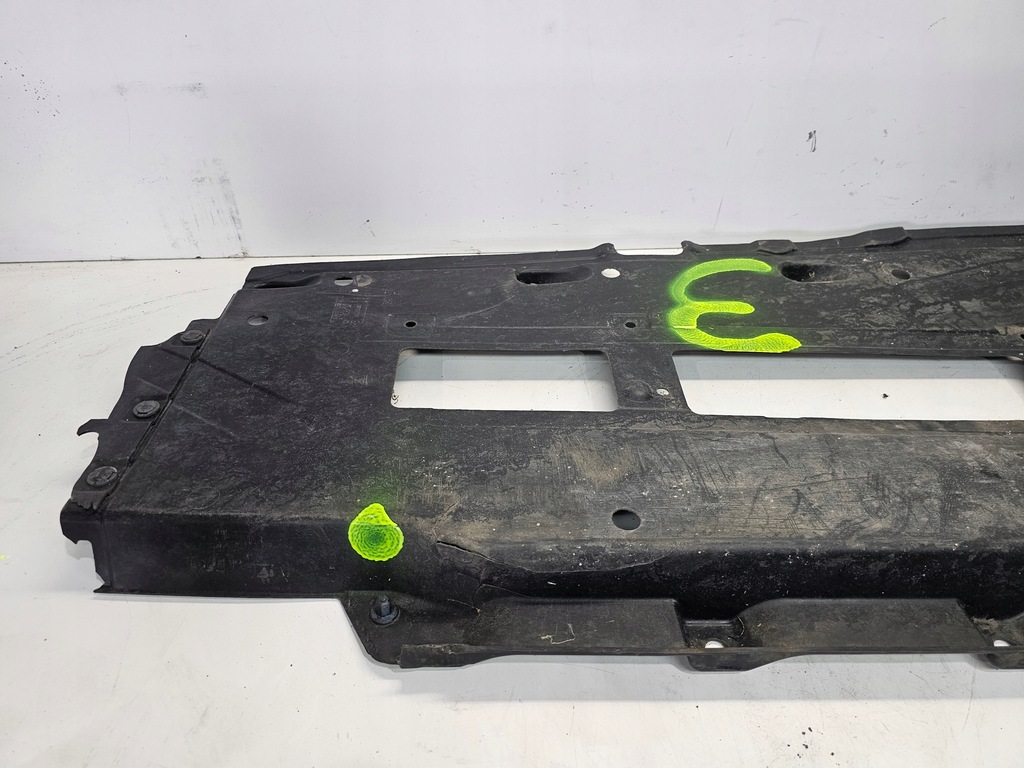 фото №8, Защита подвеска правая audi a4 b7 8e0825208k