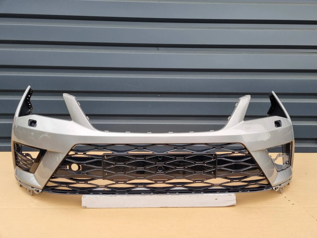 фото №1, Seat ateca 2016- бампер перед оригінал h180