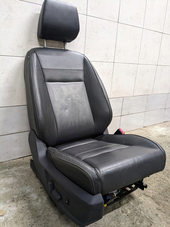 фото №8, Сидіння водія з підігрівом правий перед ford ranger v 12-20r