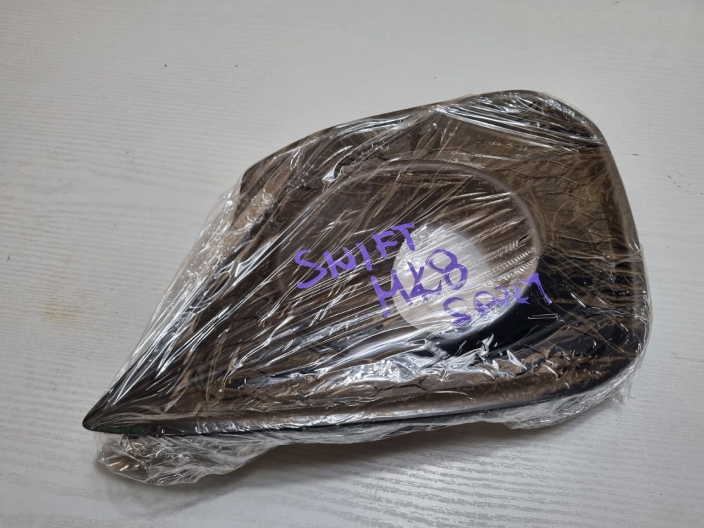 Swift mk8 viii rs sport левая решётка бампера перед 71761-68r0 Киев