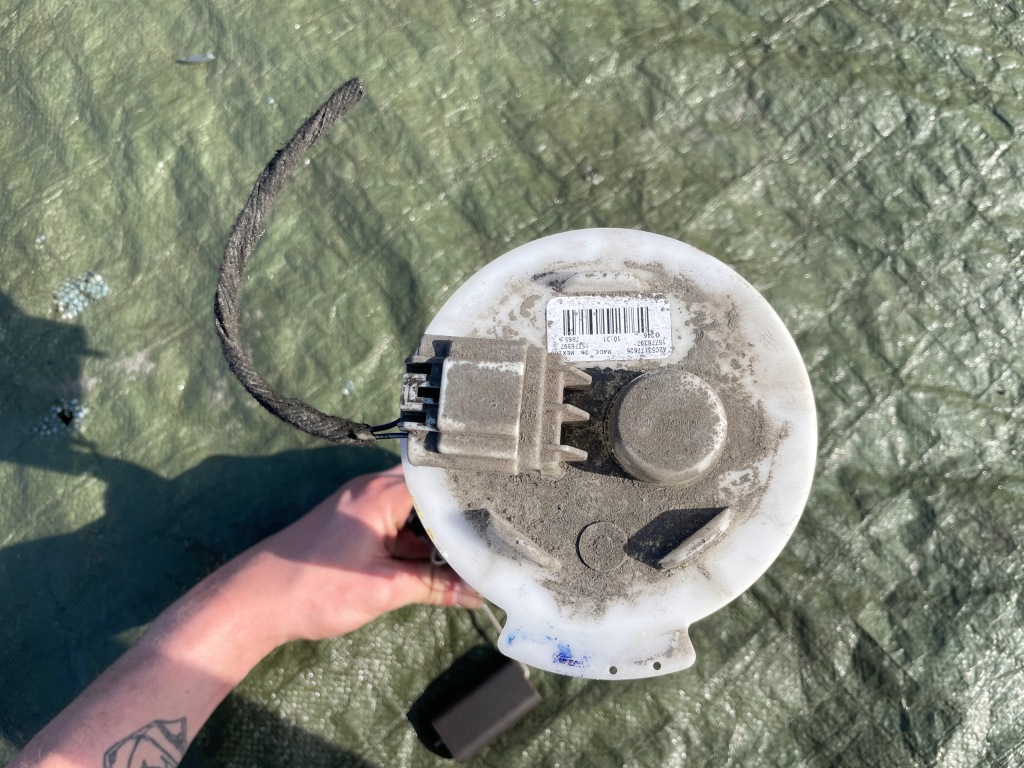 Насос топлива opel insignia 15776396 15776397 Недорого