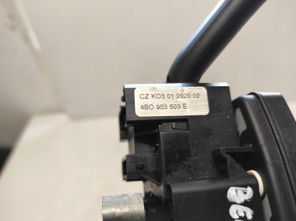 фото №7, Vw new beetle 97- переключатель комбинированный лента шлейф 1j0959654e 4b0953503e