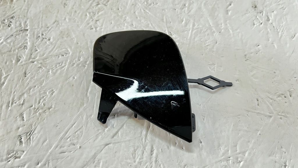 фото №1, Mercedes w223 s klasa заглушка фаркоп бампера перед a2238850000