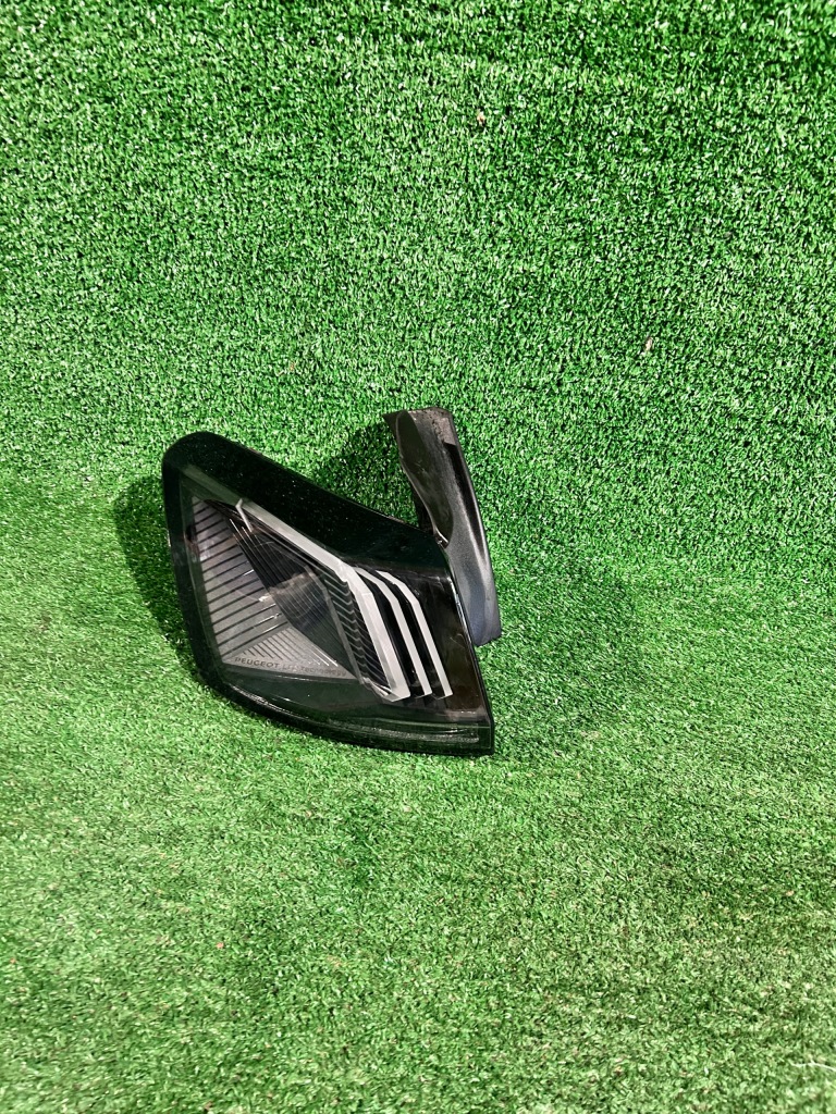 фото №1, Лампа задняя левая peugeot 3008 ii lift