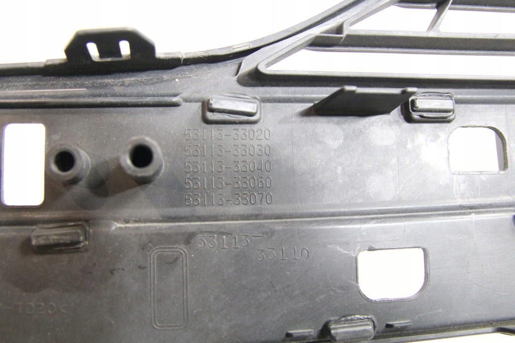 фото №11, Решётка решётка радиатора нижняя блеск w бампер перед toyota camry viii 8 xv70 2017-21